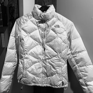 THE NORTH FACE 550 .